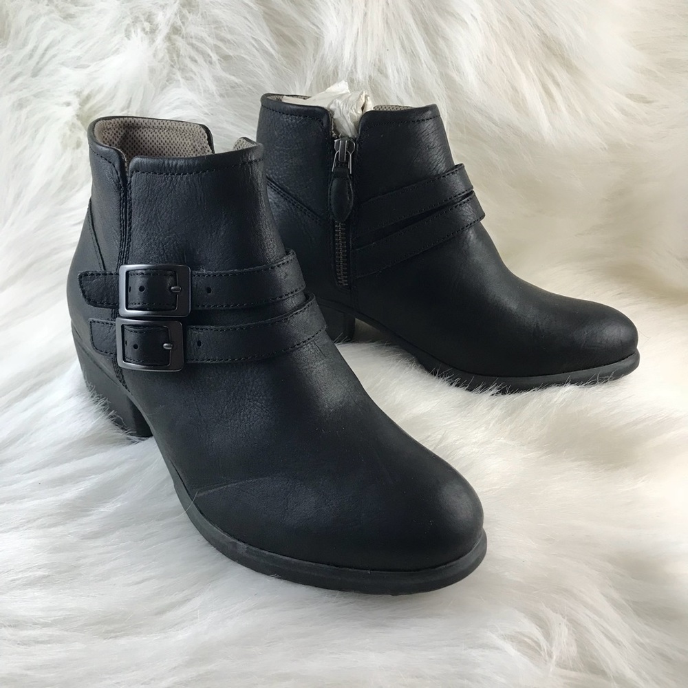 Eastland Black Stella Ankle Boot Women’s size 6